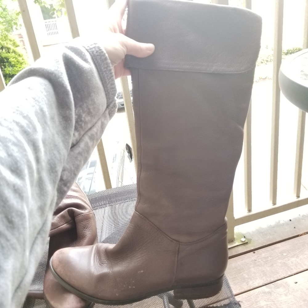 Uptown brown leather boots 6.5